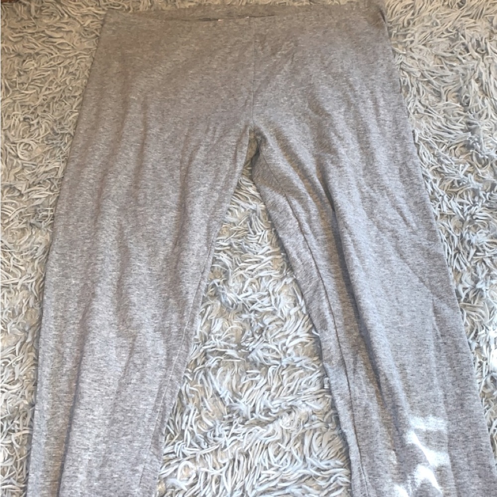 Grey leggings